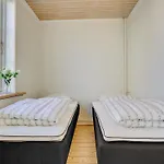 Ejler - 200m From The Sea By Interhome